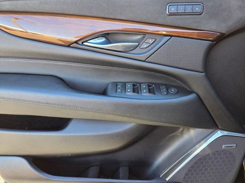 Used 2019 Cadillac Escalade Premium Luxury w/ Escalade Sport Edition AWD/4WD image 26