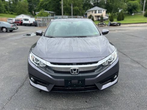 Used 2018 Honda Civic EX-T image 2