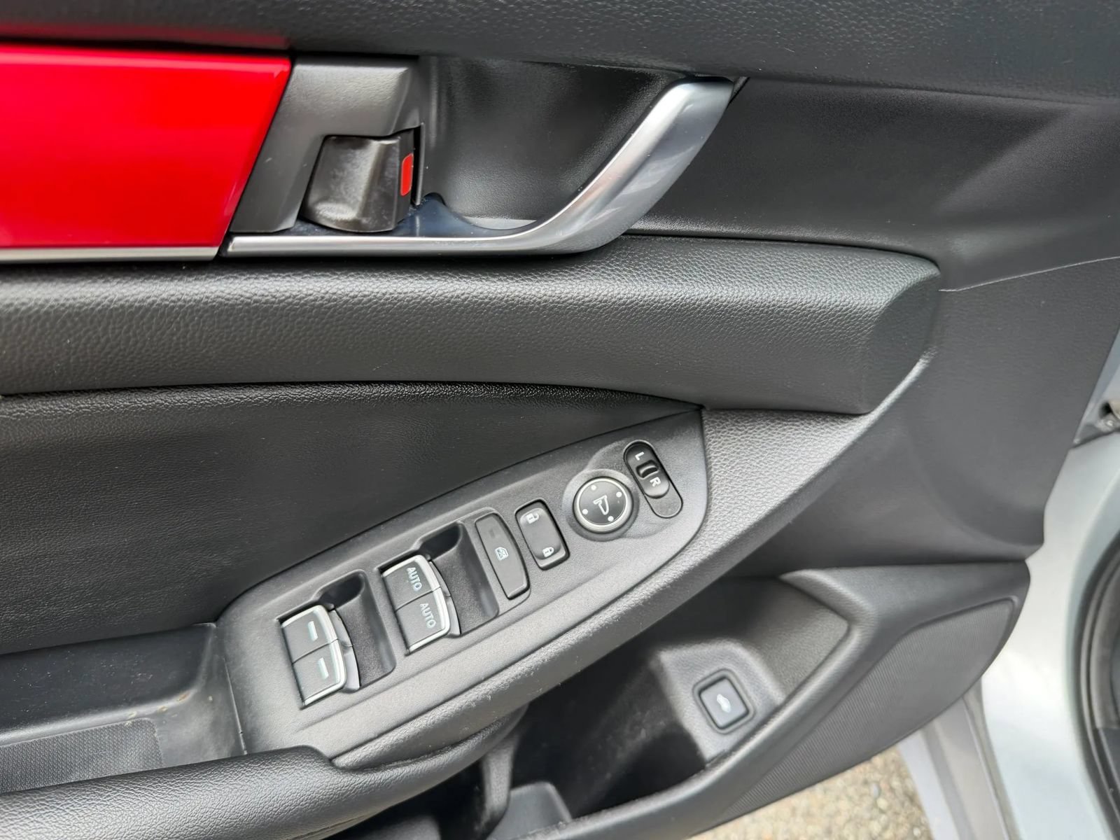 Used 2019 Honda Accord Hybrid image 37