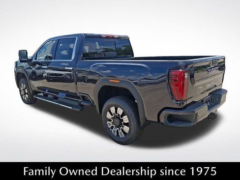 New 2025 GMC Sierra 2500 Denali w/ Denali Reserve Package image 3