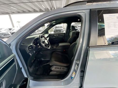 Certified 2025 Honda Pilot Sport image 10