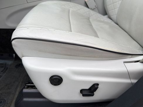 Used 2017 Jeep Grand Cherokee Summit image 14