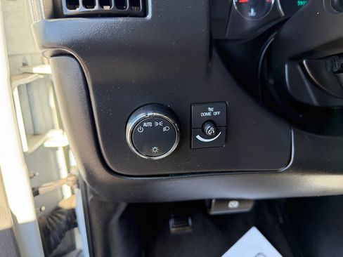 Used 2017 Chevrolet Express 3500 LT w/ LT Preferred Equipment Group image 13