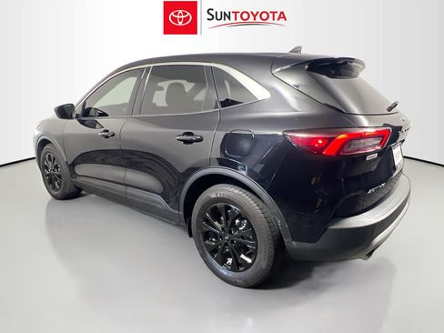 Used 2023 Ford Escape Active FWD image 6