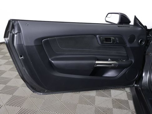 Used 2017 Ford Mustang Shelby GT350 RWD image 20