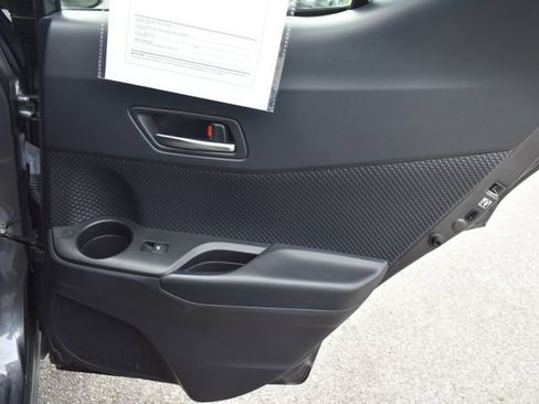 Used 2019 Toyota C-HR XLE FWD image 35