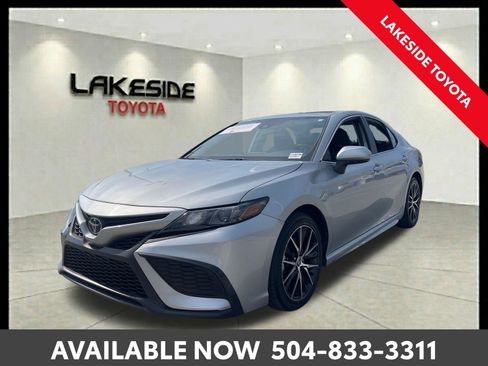 Certified 2024 Toyota Camry SE FWD image 1