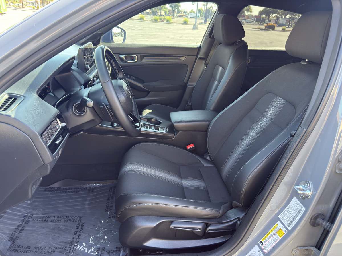 Used 2025 Honda Civic Sport image 13