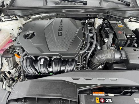 Used 2025 Hyundai Sonata SEL FWD image 14