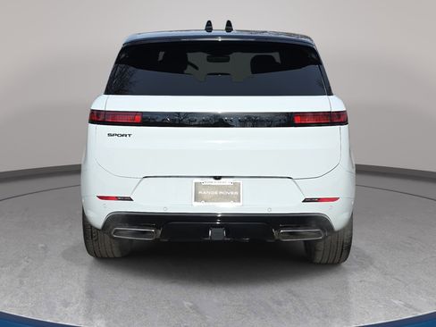 New 2026 Land Rover Range Rover Sport Dynamic SE AWD/4WD image 6