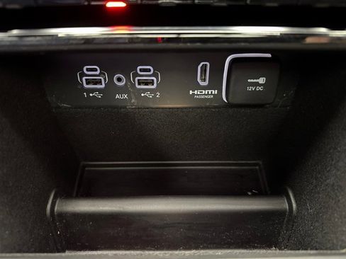 Used 2022 Jeep Grand Cherokee Limited 4xe image 18