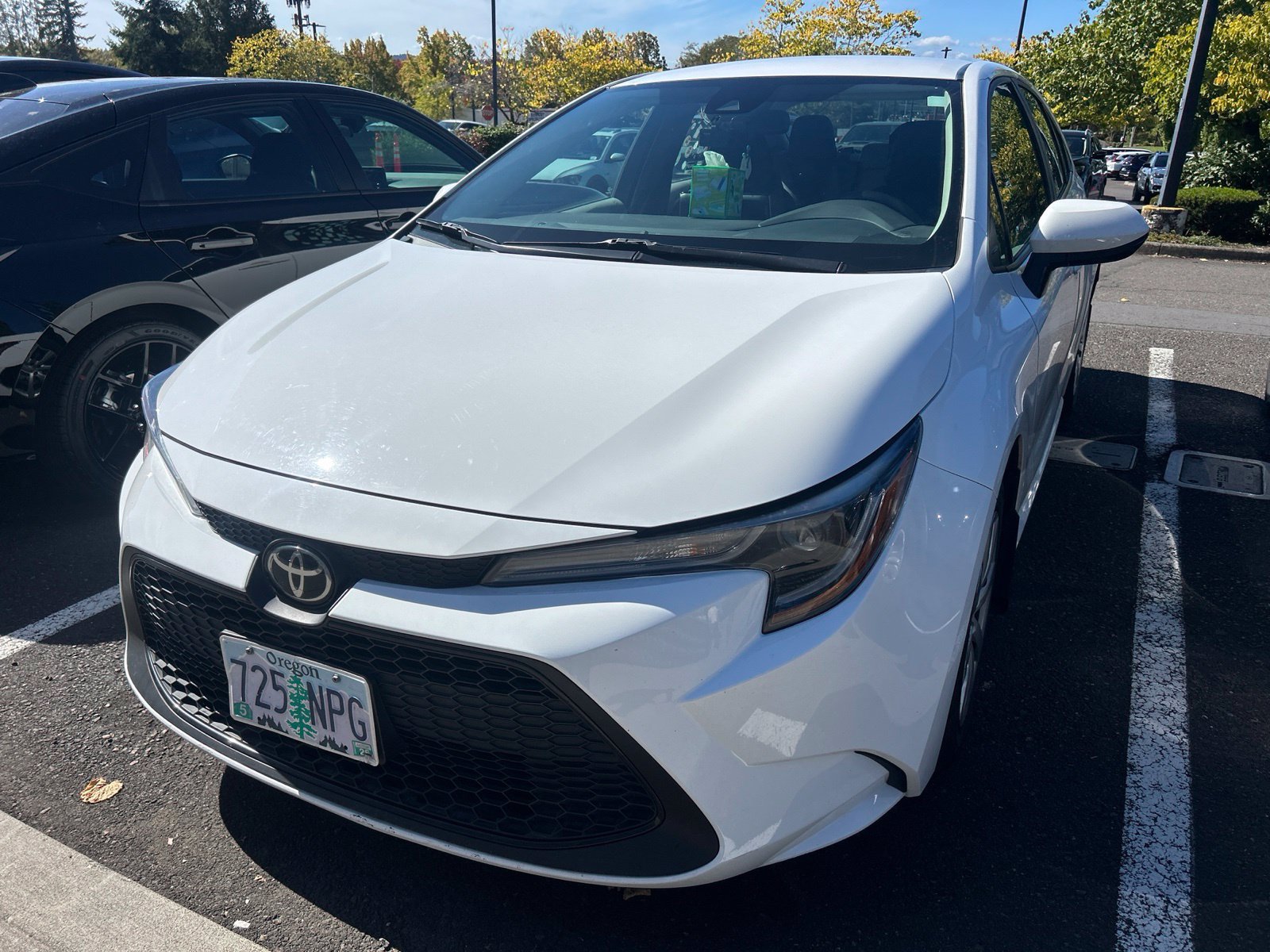 Used 2021 Toyota Corolla LE FWD image 2