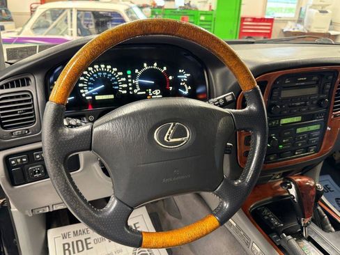 Used 2001 Lexus LX 470 4WD image 5