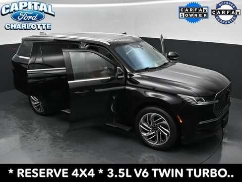 Used 2025 Lincoln Navigator Reserve AWD/4WD image 33