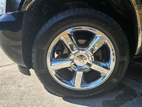 Used 2013 Chevrolet Tahoe LTZ image 13