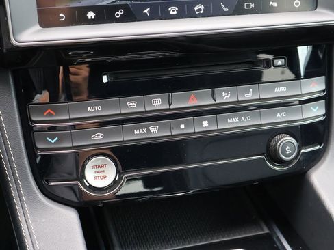 Used 2019 Jaguar F-PACE R-Sport AWD/4WD image 26