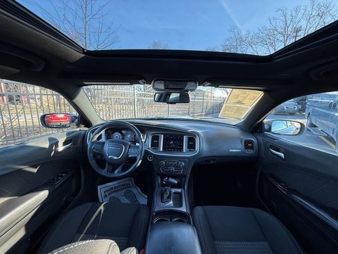 Used 2019 Dodge Charger R/T w/ Blacktop Package image 13