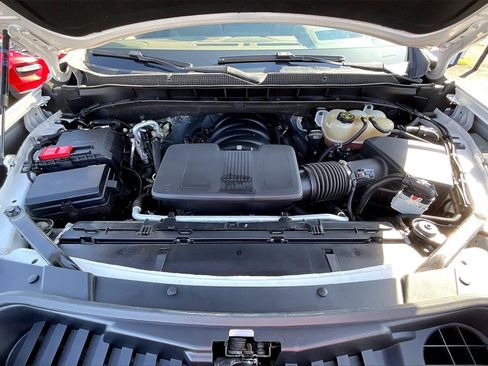 Used 2022 Chevrolet Suburban High Country w/ LPO, Illumination Package image 9