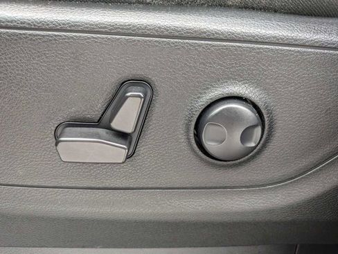 Used 2023 RAM 1500 Big Horn AWD/4WD image 19