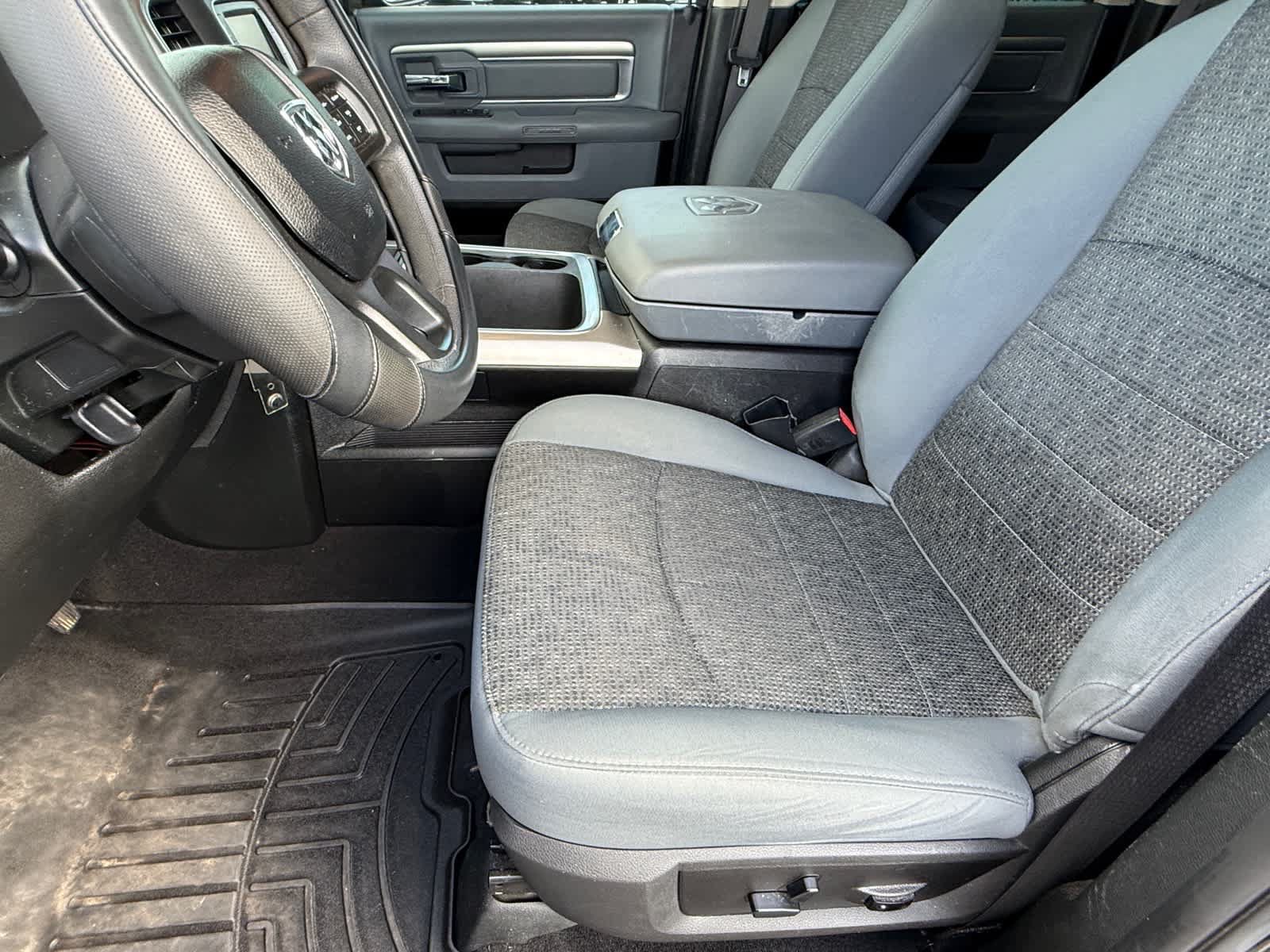 Used 2019 RAM 1500 Classic SLT w/ Protection Group AWD/4WD image 13