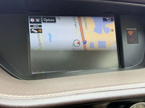 Used 2016 Lexus ES 350 w/ Luxury Package w/Wood Trim FWD image 17