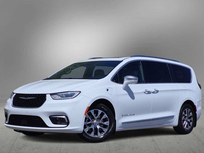 Used 2021 Chrysler Pacifica Pinnacle