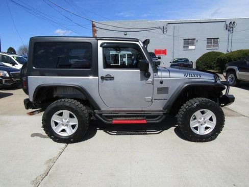 Used 2016 Jeep Wrangler Sport image 6