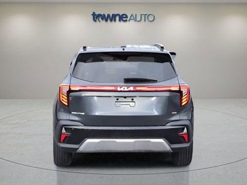 Used 2024 Kia Seltos EX image 4
