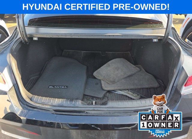 Used 2025 Hyundai Elantra Hybrid FWD image 16