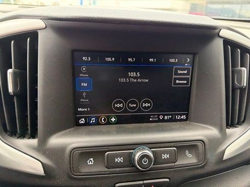 Used 2024 GMC Terrain SLE AWD/4WD image 16