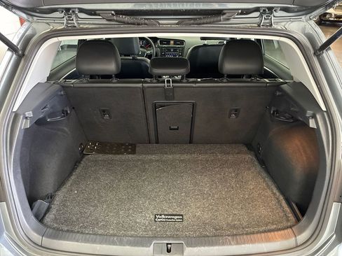 Used 2020 Volkswagen Golf 4-Door FWD image 19
