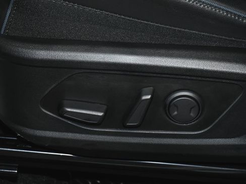 Used 2025 Hyundai Tucson Limited AWD/4WD image 46