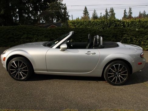 Used 2008 MAZDA MX-5 Miata Grand Touring w/ Premium Pkg image 5