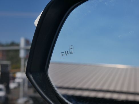 Used 2022 Toyota 4Runner SR5 Premium w/ Moonroof Package image 39