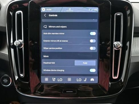 New 2026 Volvo XC40 B5 Plus w/ Climate Package AWD/4WD image 18