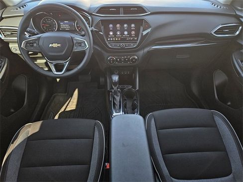 Used 2021 Chevrolet TrailBlazer LT image 12
