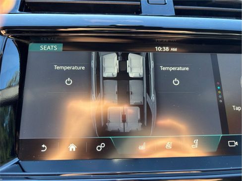 Used 2019 Land Rover Discovery HSE image 35