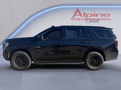 Used 2024 GMC Yukon AT4 w/ Technology Package image 2