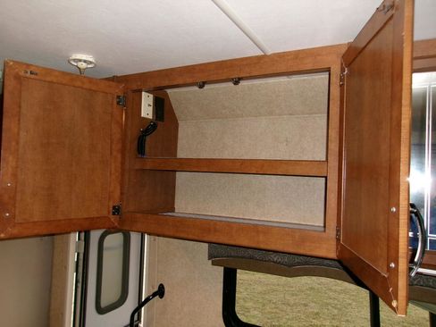 Used 2014 Ford E-450 and Econoline 450 Super Duty w/ Motorhome Prep Package image 30