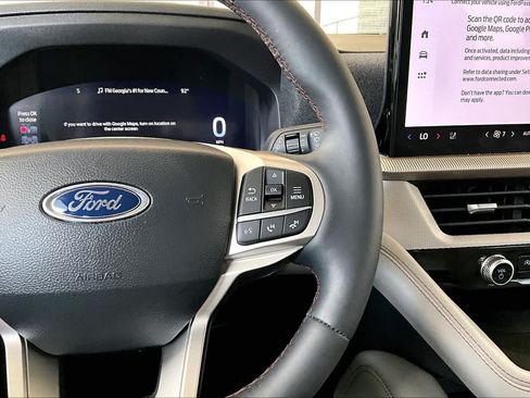 Used 2025 Ford Explorer Active w/ Active Comfort Package AWD/4WD image 25