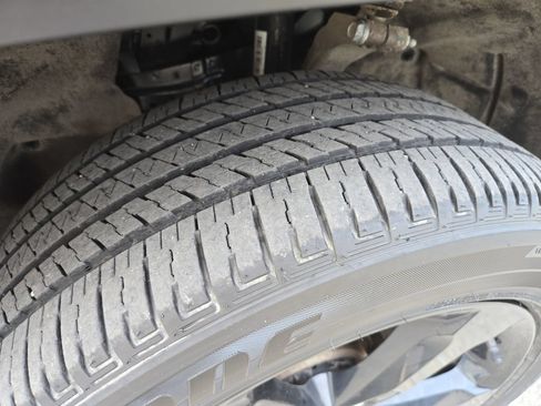 Used 2023 Jeep Grand Cherokee Altitude AWD/4WD image 11