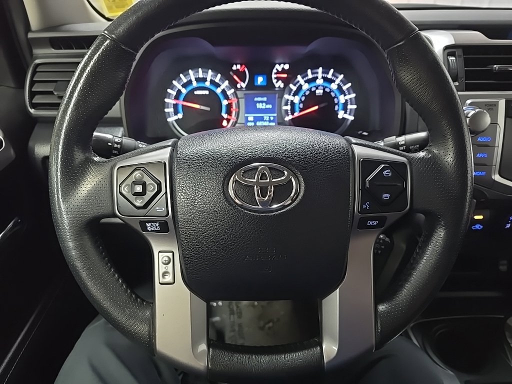 Used 2018 Toyota 4Runner SR5 AWD/4WD image 19