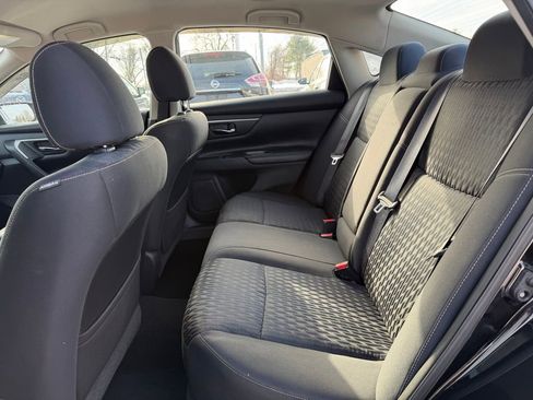 Used 2017 Nissan Altima 2.5 SV image 19