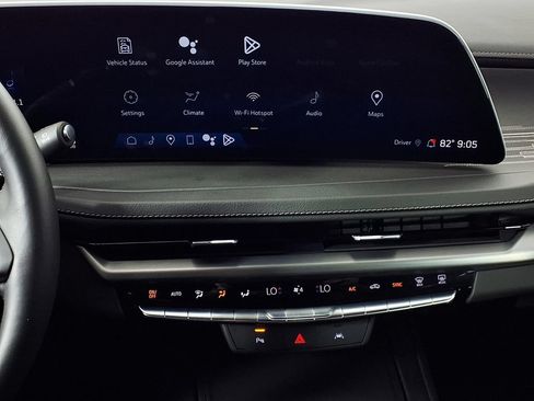 Used 2024 Cadillac XT4 Premium Luxury w/ LPO, Floor Liner Package FWD image 24