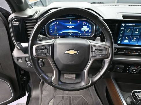 Used 2023 Chevrolet Silverado 1500 High Country w/ High Country Premium Package AWD/4WD image 35