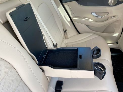 Used 2023 Mercedes-Benz GLC 300 4MATIC Coupe image 32