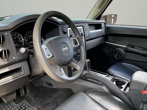 Used 2008 Jeep Commander Sport AWD/4WD image 13