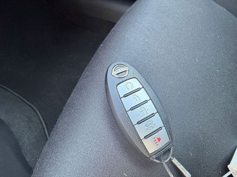 Used 2025 Nissan Altima 2.5 SV image 27