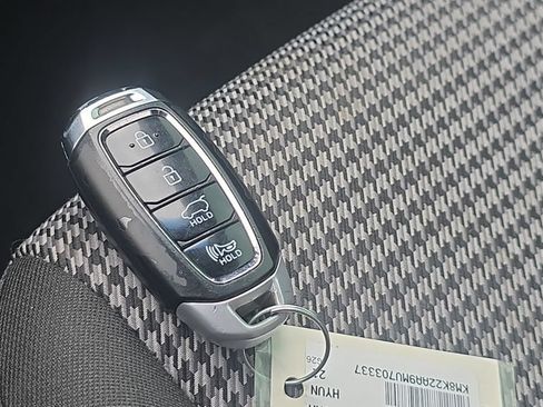 Used 2021 Hyundai Kona SEL FWD image 32