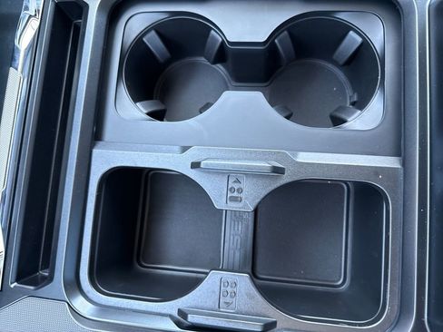 New 2026 Ford F250 Lariat w/ Black Appearance Package image 38